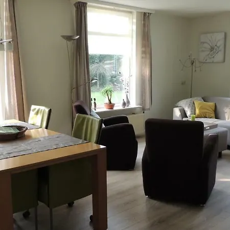 Vakantiewoning De Huusker * ווינטרסווייק